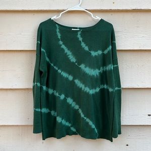 Tie-dye green sweater!